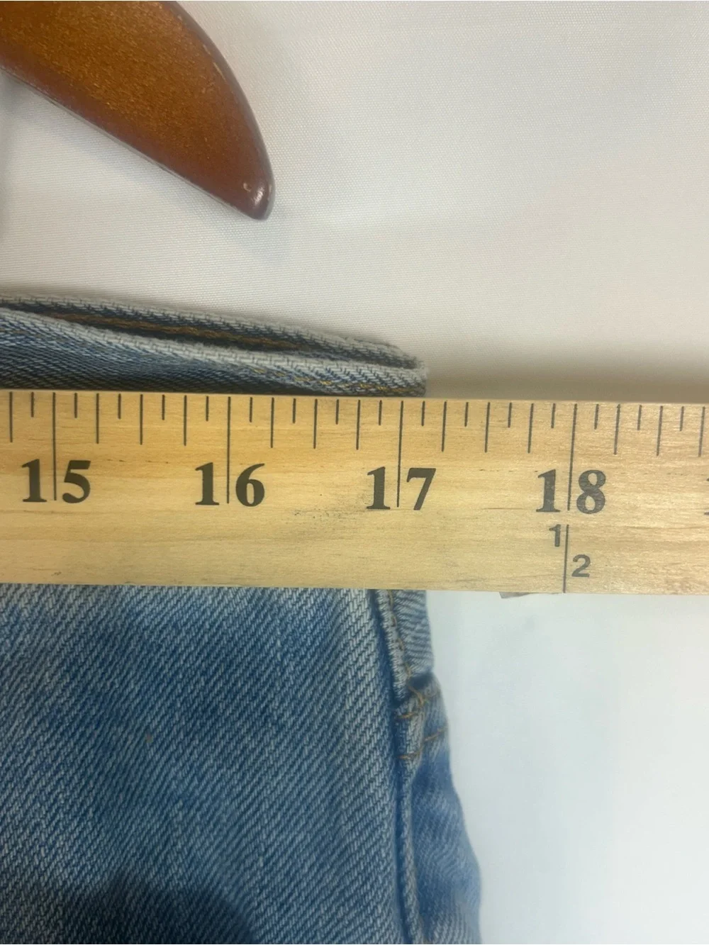 Levi's Comfort Fit Light Wash Jeans